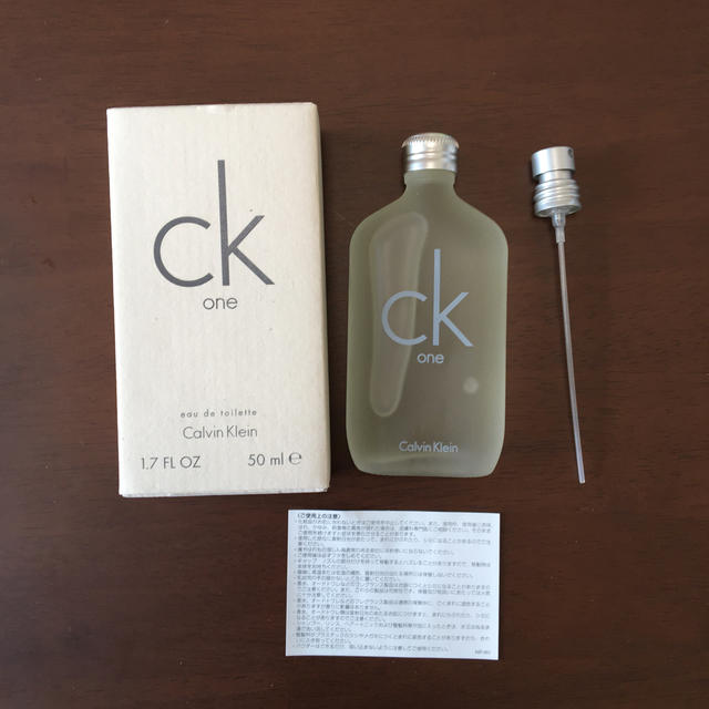 ck Calvin Klein(シーケーカルバンクライン)のカルバンクライン CK-ONE(シーケーワン)(50mL) コスメ/美容の香水(その他)の商品写真