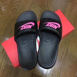 ナイキ(NIKE)のNIKE ベナッシ(サンダル)