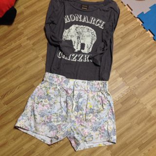 ローリーズファーム(LOWRYS FARM)の花柄ショートパンツ(ショートパンツ)