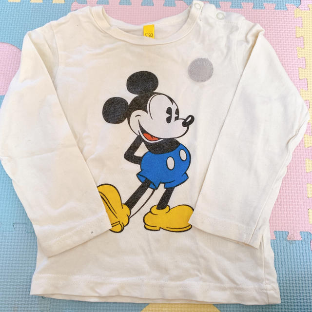 BeBe(ベベ)のキッス　ロンT 90 キッズ/ベビー/マタニティのキッズ服男の子用(90cm~)(Tシャツ/カットソー)の商品写真