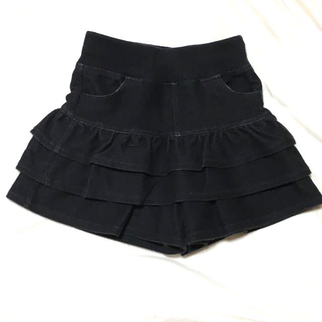 BeBe(ベベ)のBEBE 110  フリルキュロット　べべ キッズ/ベビー/マタニティのキッズ服女の子用(90cm~)(パンツ/スパッツ)の商品写真