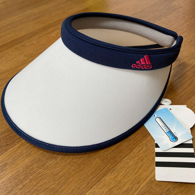 adidas(アディダス)のadidas サンバイザー メンズの帽子(サンバイザー)の商品写真