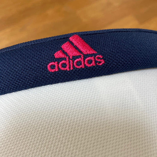 adidas(アディダス)のadidas サンバイザー メンズの帽子(サンバイザー)の商品写真