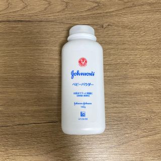 ジョンソン(Johnson's)のジョンソン　ベビーパウダー 100g(ベビーローション)