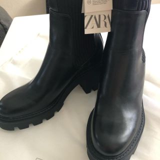 ザラ(ZARA)のZARA  ショートブーツ(ブーツ)