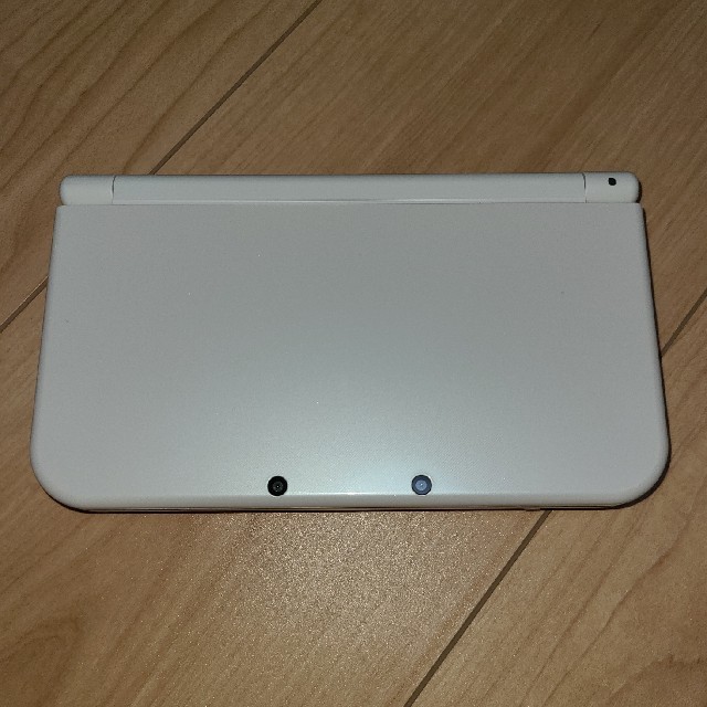 ニンテンドー3DS(ニンテンドー3DS)の【動作確認済】New Nintendo 3DS LL パールホワイト エンタメ/ホビーのゲームソフト/ゲーム機本体(携帯用ゲーム機本体)の商品写真