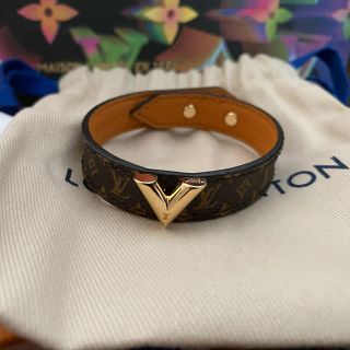 ルイヴィトン(LOUIS VUITTON)のLouis Vuitton  ブラスレ・エセンシャル V M6042F(ブレスレット/バングル)