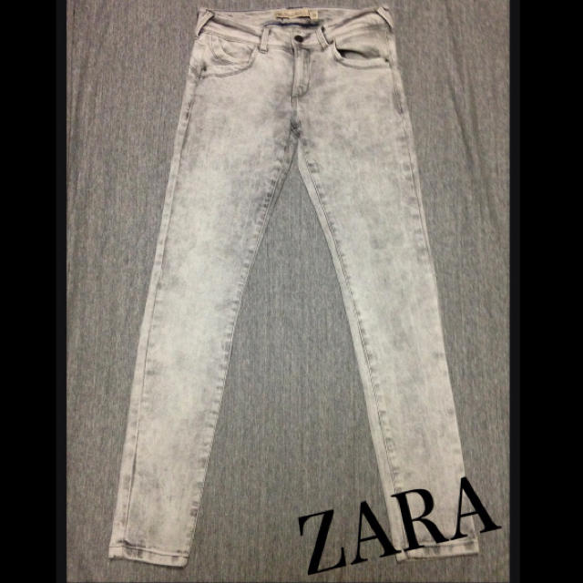 ZARA(ザラ)のZARA デニム 新品同様✨ レディースのパンツ(デニム/ジーンズ)の商品写真