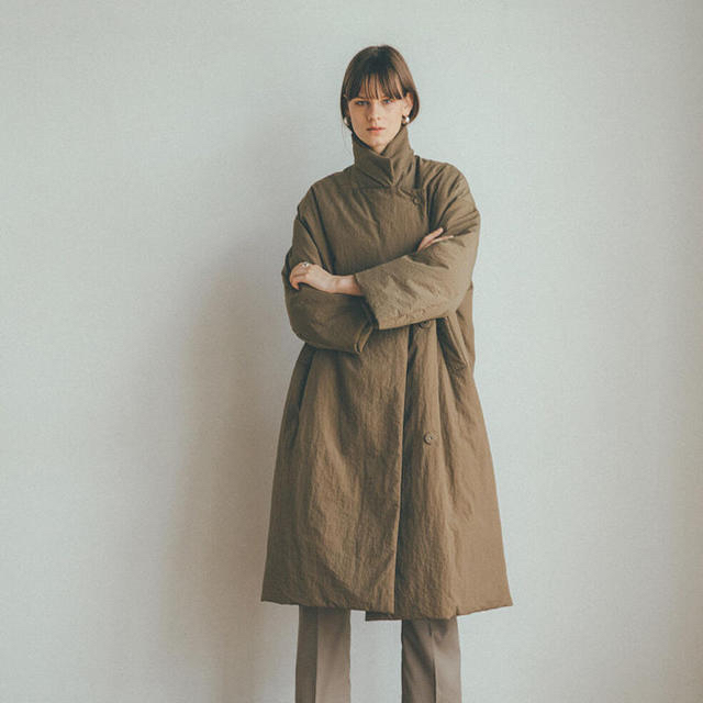 STUDIOUS(ステュディオス)のCLANE クラネ  COLOR DOWN CHESTER COAT レディースのジャケット/アウター(ダウンコート)の商品写真