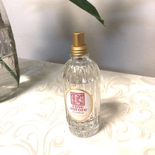 ロクシタン(L'OCCITANE)のロクシタン  Rose aurora ローズ　香水(香水(女性用))