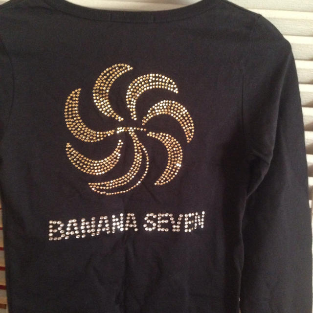 877*7(BANANA SEVEN)(バナナセブン)のBANANA SEVEN  黒Tシャツ レディースのトップス(Tシャツ(長袖/七分))の商品写真