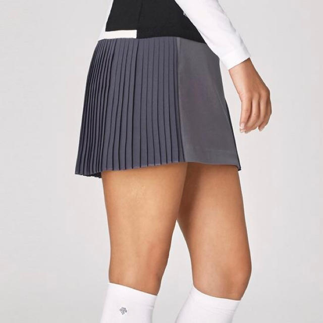 DESCENTE ゴルフ スカート デサント 韓国 golf skirt スポーツ/アウトドアのゴルフ(ウエア)の商品写真