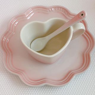 ルクルーゼ(LE CREUSET)の専用です。ル・クルーゼ　パウダーピンク(食器)