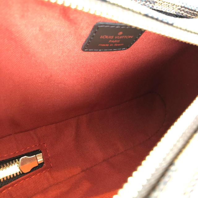 レア】ヴァレンティノ ボディバッグ VALENTINO VLTNロゴ(レア レア】ヴァレンティノ ボディバッグ VALENTINO VLTNロゴ(レア