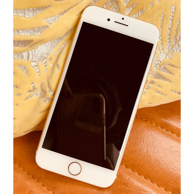 Apple(アップル)のほぼ未使用❤︎iPhone7📱SIMフリー スマホ/家電/カメラのスマートフォン/携帯電話(スマートフォン本体)の商品写真