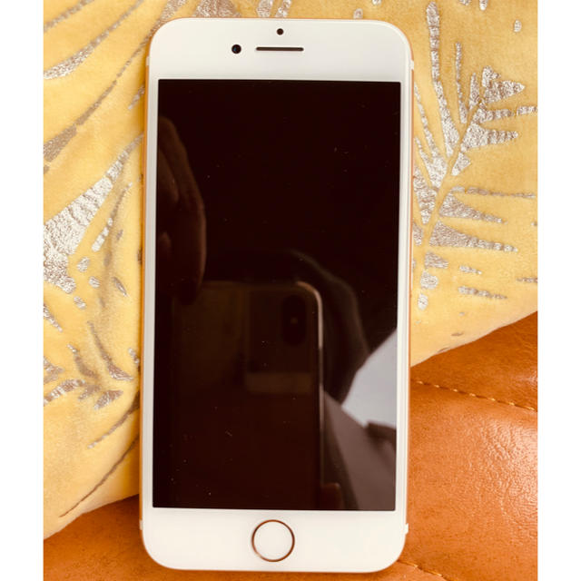 Apple(アップル)のほぼ未使用❤︎iPhone7📱SIMフリー スマホ/家電/カメラのスマートフォン/携帯電話(スマートフォン本体)の商品写真