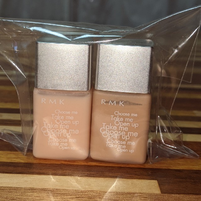 RMK(アールエムケー)のrmk リキッドファンデーションセット コスメ/美容のベースメイク/化粧品(ファンデーション)の商品写真