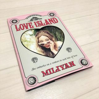 加藤ミリヤ　LIVE TOUR LOVEISLAND 写真集(ミュージシャン)