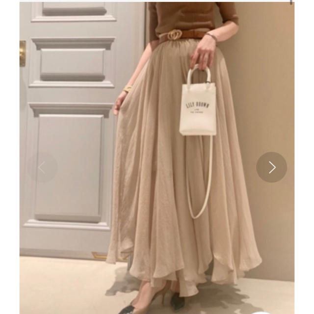 Lily Brown(リリーブラウン)のリリーブラウン 光沢シアスカート レディースのスカート(ロングスカート)の商品写真