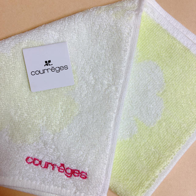 Courreges(クレージュ)のハンカチタオル レディースのファッション小物(ハンカチ)の商品写真