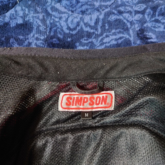 SIMPSON(シンプソン)のSIMPSON　メッシュジャケット　赤　黒　Mサイズ 自動車/バイクのバイク(装備/装具)の商品写真