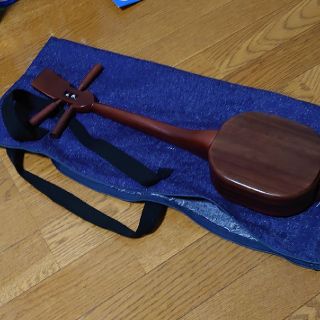 沖縄 ミニマム三線 コンフォート人工皮 (専用袋付き)の通販 by H