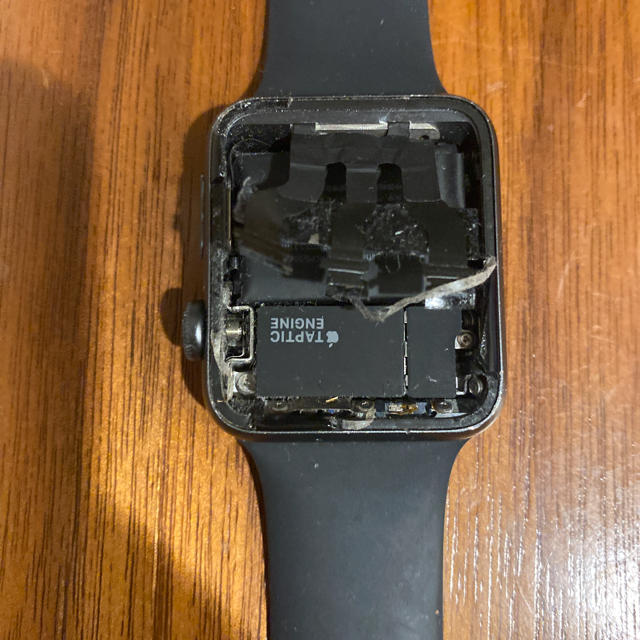 Apple Watch(アップルウォッチ)のnaka様専用　ジャンク品applewatch3 充電ケーブル&バンド　箱付 メンズの時計(腕時計(デジタル))の商品写真