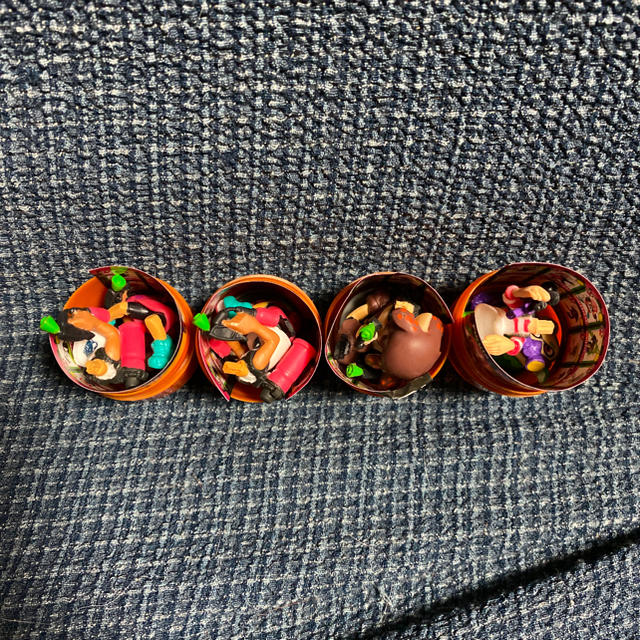 任天堂(ニンテンドウ)のスプラトゥーン2 チョコエッグ 4体 エンタメ/ホビーのフィギュア(ゲームキャラクター)の商品写真