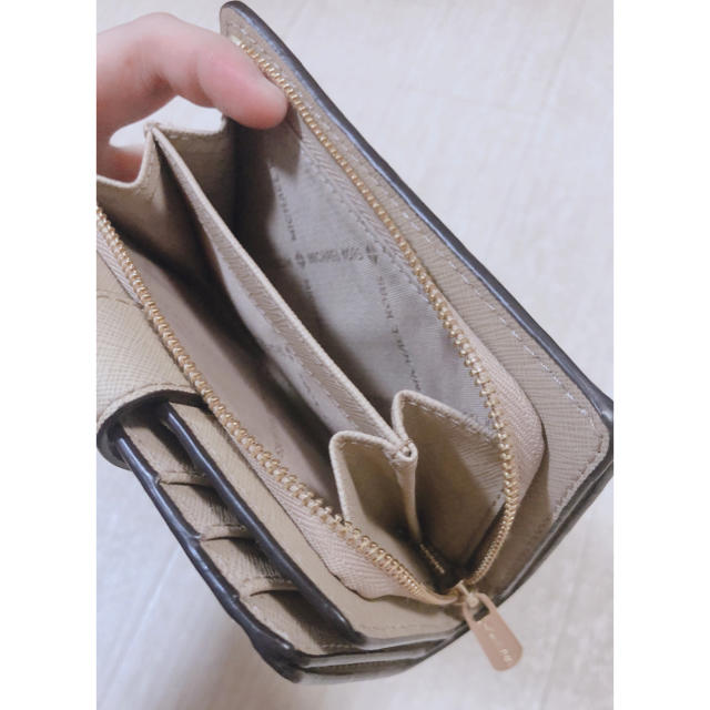 Michael Kors(マイケルコース)のMICHEAL KORS 二つ折り財布 レディースのファッション小物(財布)の商品写真