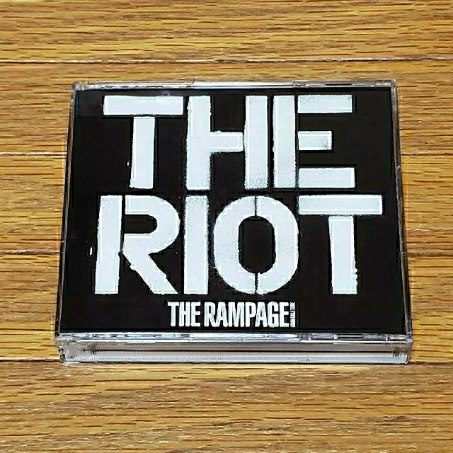 THE RIOT　CD+DVD2枚組　通常盤