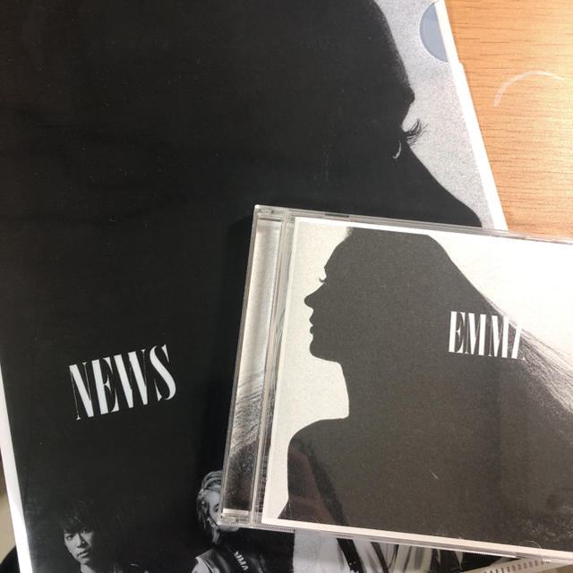 NEWS(ニュース)のEMMA（初回盤B） エンタメ/ホビーのCD(ポップス/ロック(邦楽))の商品写真