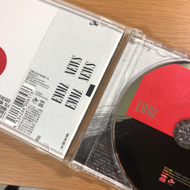 NEWS(ニュース)のEMMA（初回盤B） エンタメ/ホビーのCD(ポップス/ロック(邦楽))の商品写真