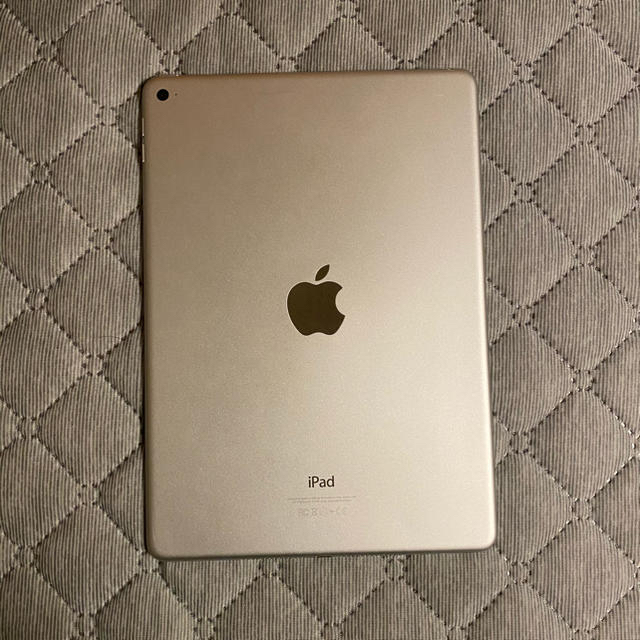 iPad Air2 シルバー 128g 本体のみ