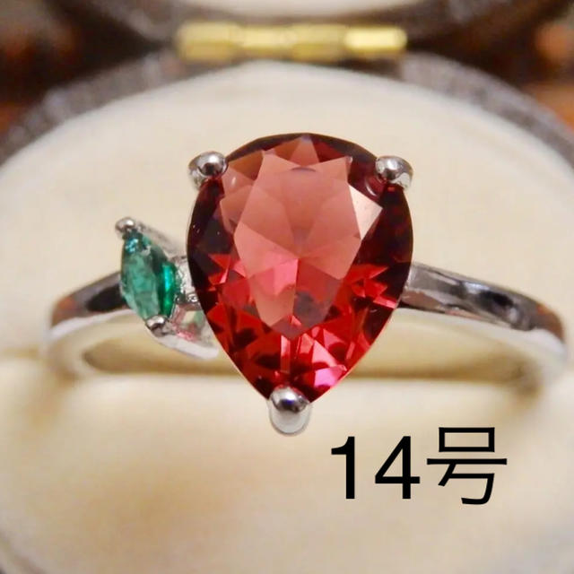 【RR059】宝石の実と葉デザインのレッドドロップリング指輪  レディースのアクセサリー(リング(指輪))の商品写真
