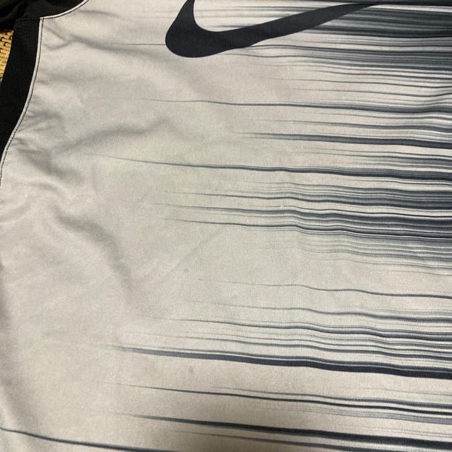 NIKE(ナイキ)の130センチナイキ キッズ/ベビー/マタニティのキッズ服男の子用(90cm~)(Tシャツ/カットソー)の商品写真