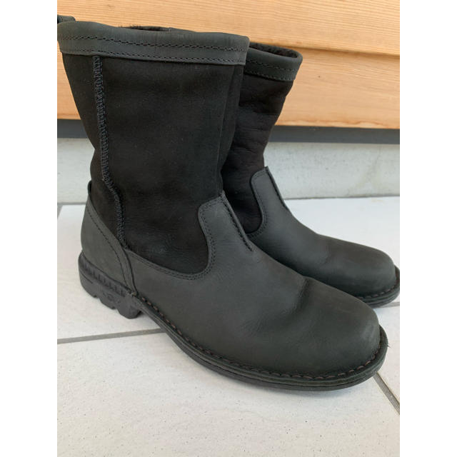 UGG(アグ)のまさ様専用　ugg S/N 5626  ムートンブーツ　メンズ　美品 メンズの靴/シューズ(ブーツ)の商品写真