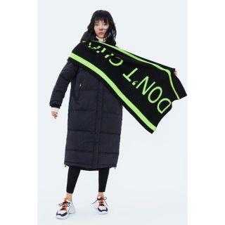 ザラ(ZARA)のオーバーサイズダウンコート ZARA Sサイズ 美品 ブラックロングダウンコート(ダウンコート)