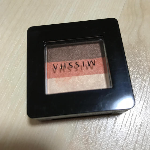 MISSHA(ミシャ)のM ISSHAトリプルシャドウ コスメ/美容のベースメイク/化粧品(アイシャドウ)の商品写真