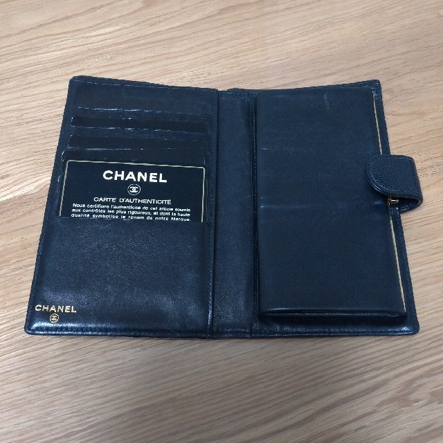 シャネルの財布、数回使用、カードあり、美品、汚れキズなし 1