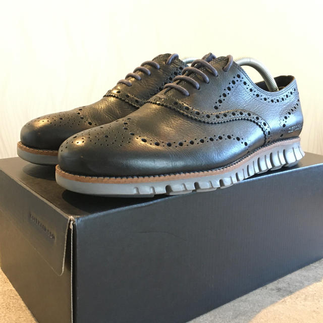 Cole Haan(コールハーン)のコール・ハーン ゼログランド ウィングチップ オックスフォード ネイビー8.5W メンズの靴/シューズ(ドレス/ビジネス)の商品写真