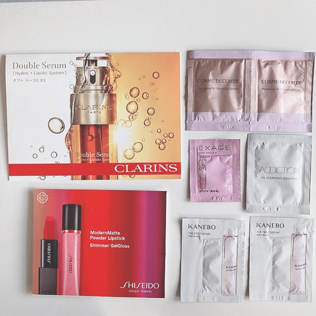 CLARINS(クラランス)の化粧品サンプル コスメ/美容のキット/セット(サンプル/トライアルキット)の商品写真