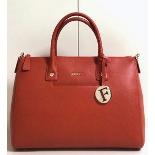 フルラ(Furla)の☆超美品☆送料無料☆FURLAフルラチャーム付きレザー2WAYハンドバッグ☆(ショルダーバッグ)