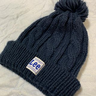 リー(Lee)の【良品】 Lee ボンボン ニット帽 ニットキャップ　ユニセックス　ネイビー(ニット帽/ビーニー)