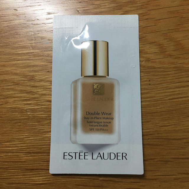 Estee Lauder(エスティローダー)のESTEE LAUDER エスティーローダー ファンデーション 12 コスメ/美容のキット/セット(サンプル/トライアルキット)の商品写真