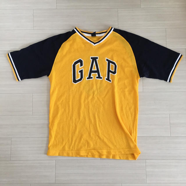 GAP(ギャップ)のGAP メッシュTEE キッズ/ベビー/マタニティのキッズ服男の子用(90cm~)(Tシャツ/カットソー)の商品写真