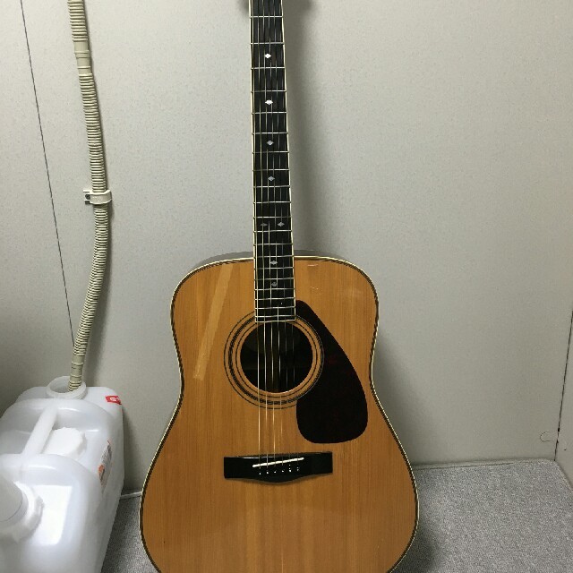 YAMAHA L6　アコースティックギター