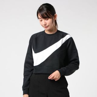 NIKE トレーナー ショート丈