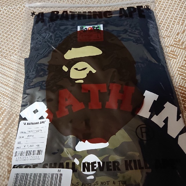 A BATHING APE(アベイシングエイプ)のA BATHING APE Tシャツ メンズのトップス(Tシャツ/カットソー(半袖/袖なし))の商品写真