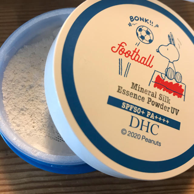 DHC(ディーエイチシー)のほぼ未使用品　スヌーピー　DHCミネラルパウダー　フェイスパウダーUV コスメ/美容のベースメイク/化粧品(フェイスパウダー)の商品写真