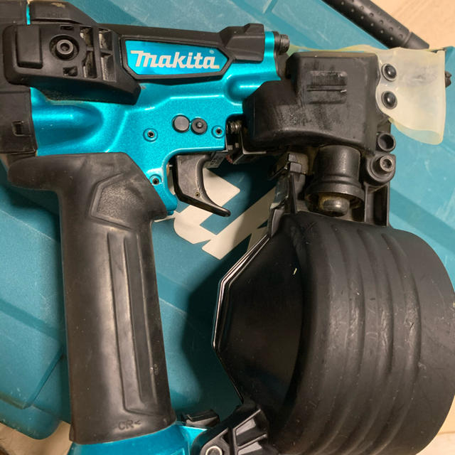 即納在庫 Makita makita マキタ 釘打ち機 AN512HM 50㎜の通販 by s shop｜マキタならラクマ 